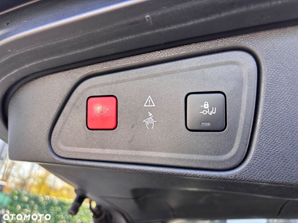 Peugeot 3008 BlueHDi 120 EAT6 Stop & Start Allure - 36