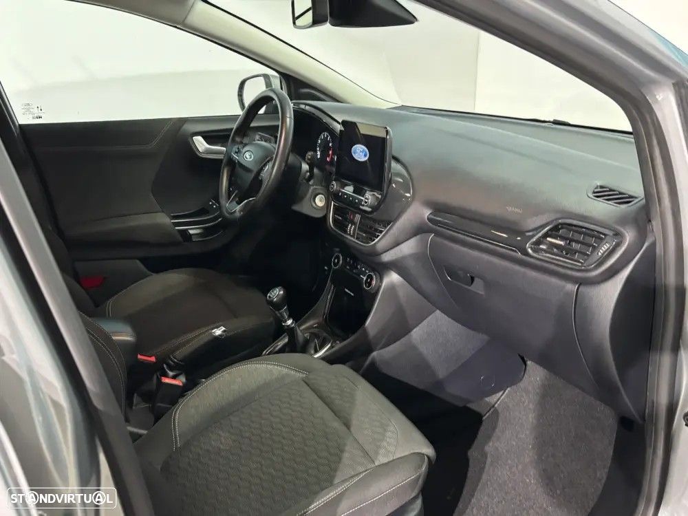 Ford Puma 1.0 EcoBoost MHEV Titanium Design - 10