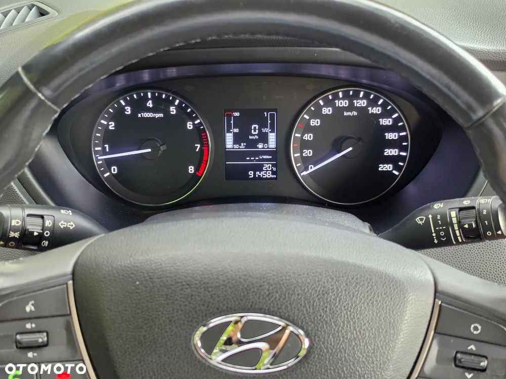 Hyundai i20 1.2 Passion Plus - 12