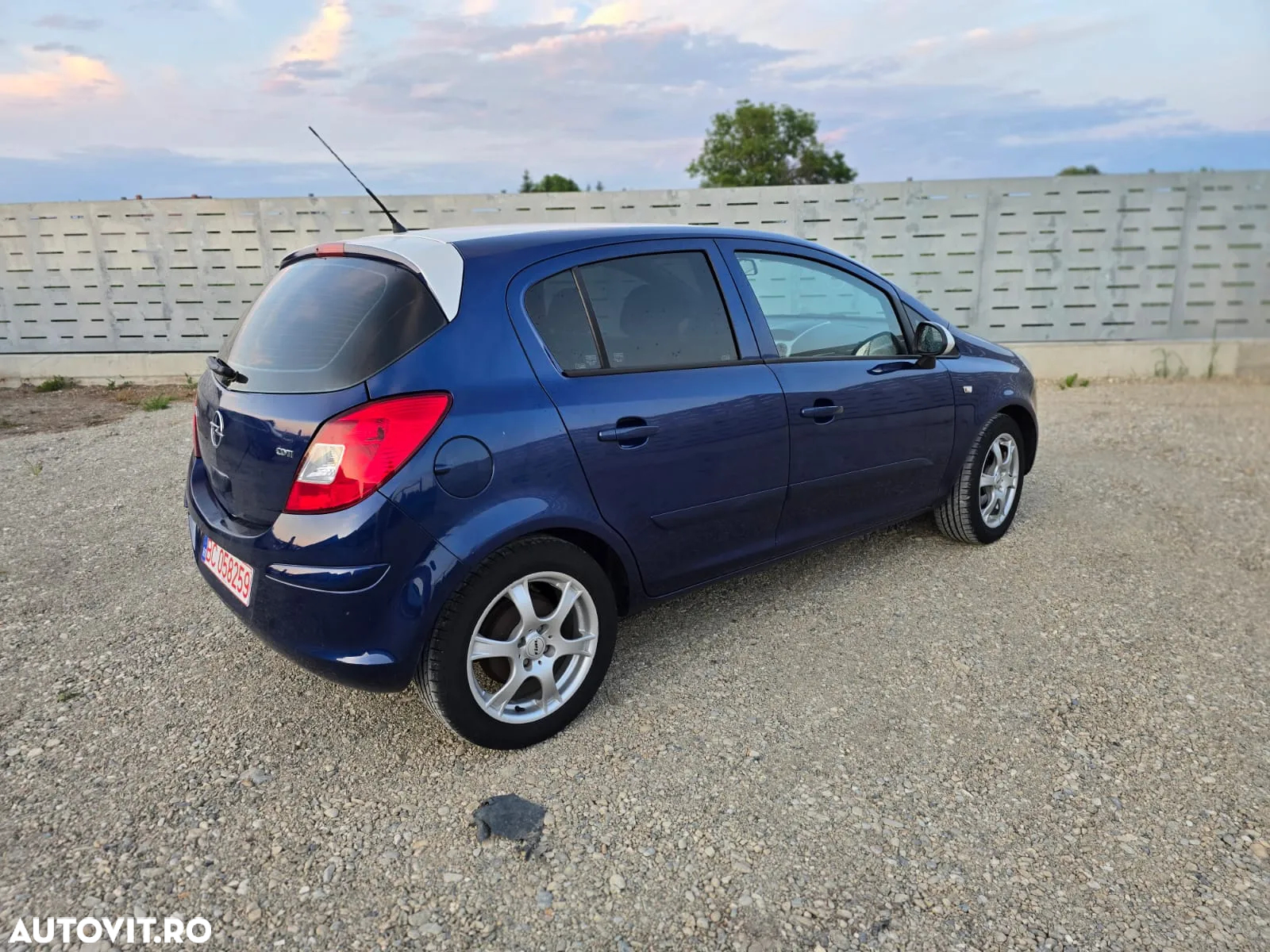 Opel Corsa 1.3 CDTI - 4