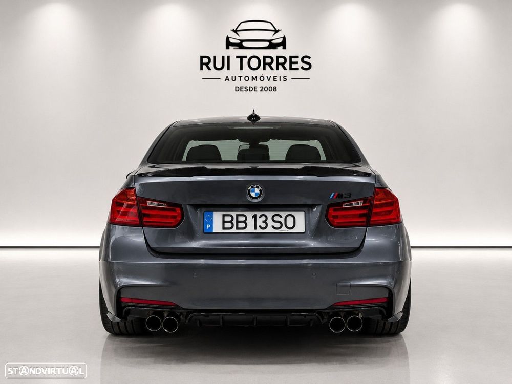 BMW 318 d LifeStyle - 4