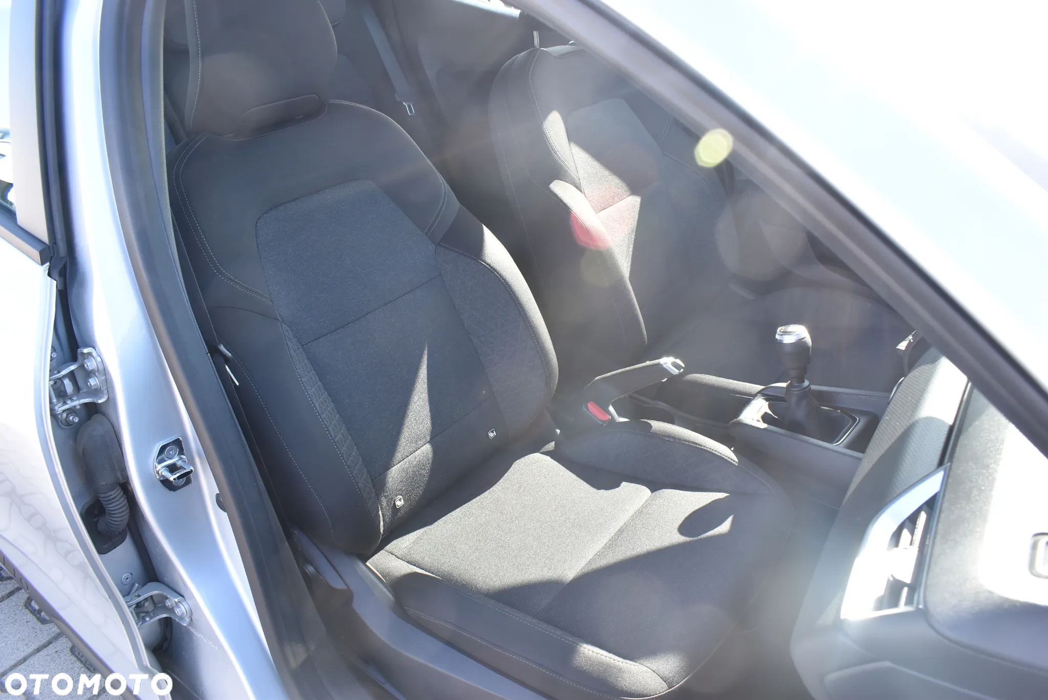Renault Clio 1.0 TCe Equilibre - 18
