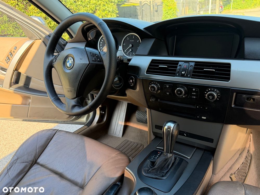 BMW Seria 5 530d - 37