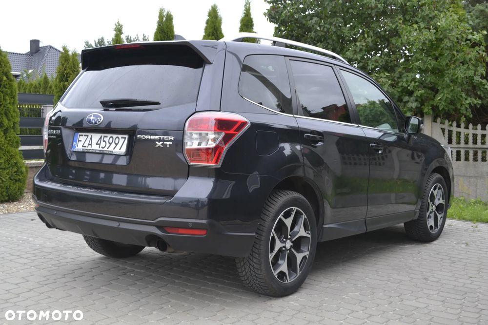 Subaru Forester 2.0 XT Comfort Lineartronic - 14