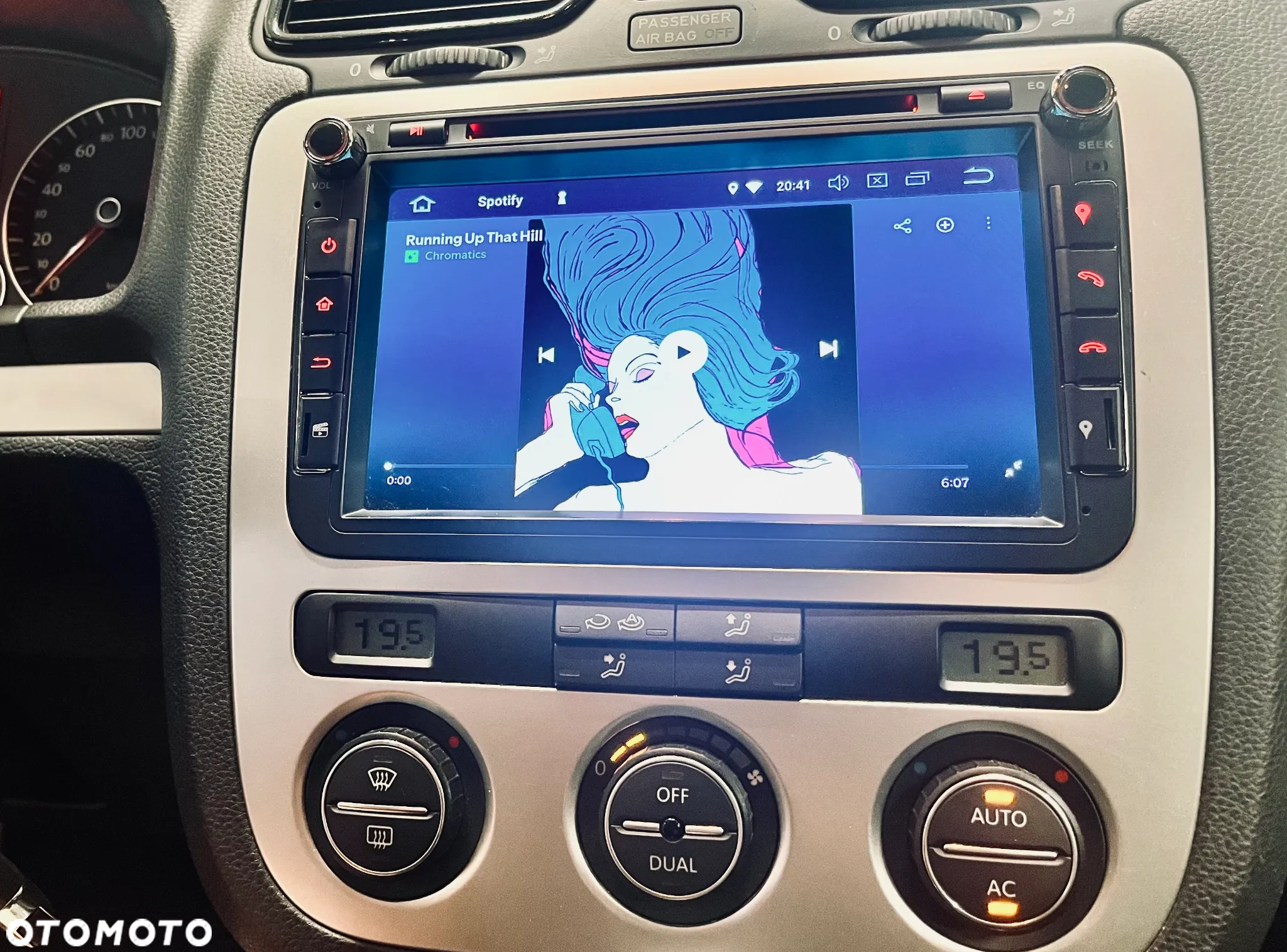 Volkswagen Scirocco 2.0 TSI R DSG - 17