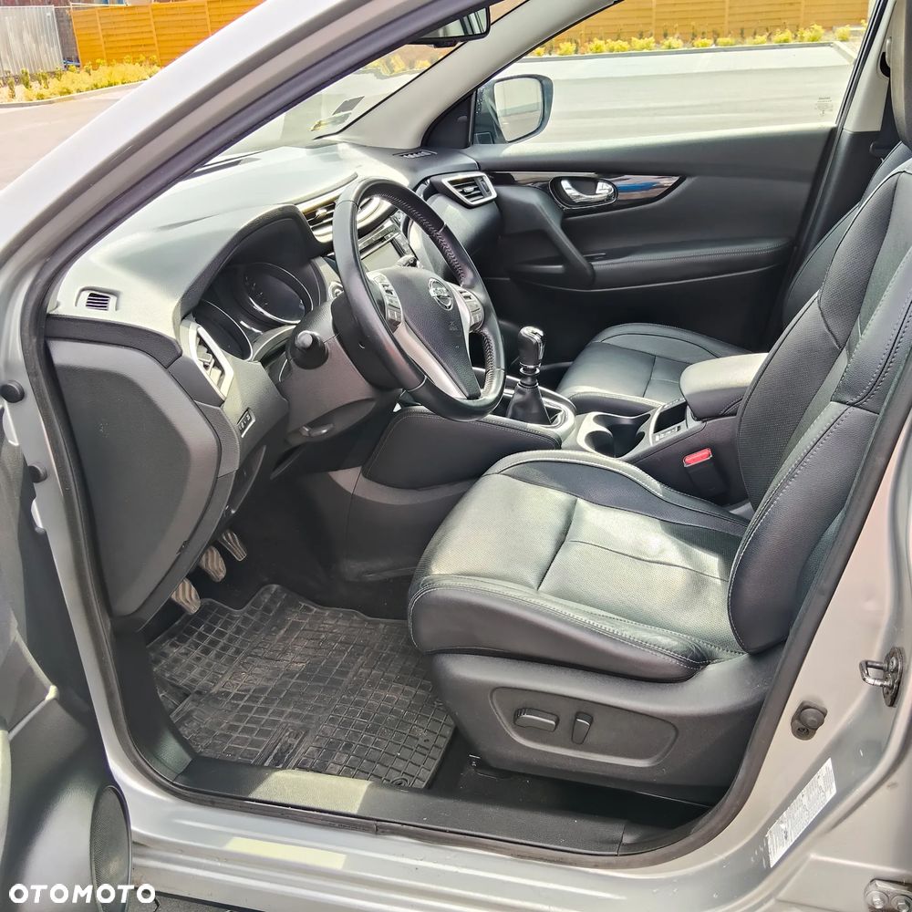 Nissan Qashqai 1.2 DIG-T Tekna EU6 - 10