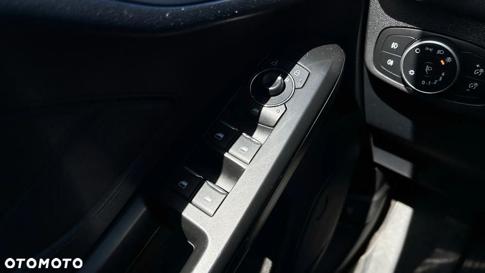 Ford Focus 1.0 EcoBoost Trend - 16