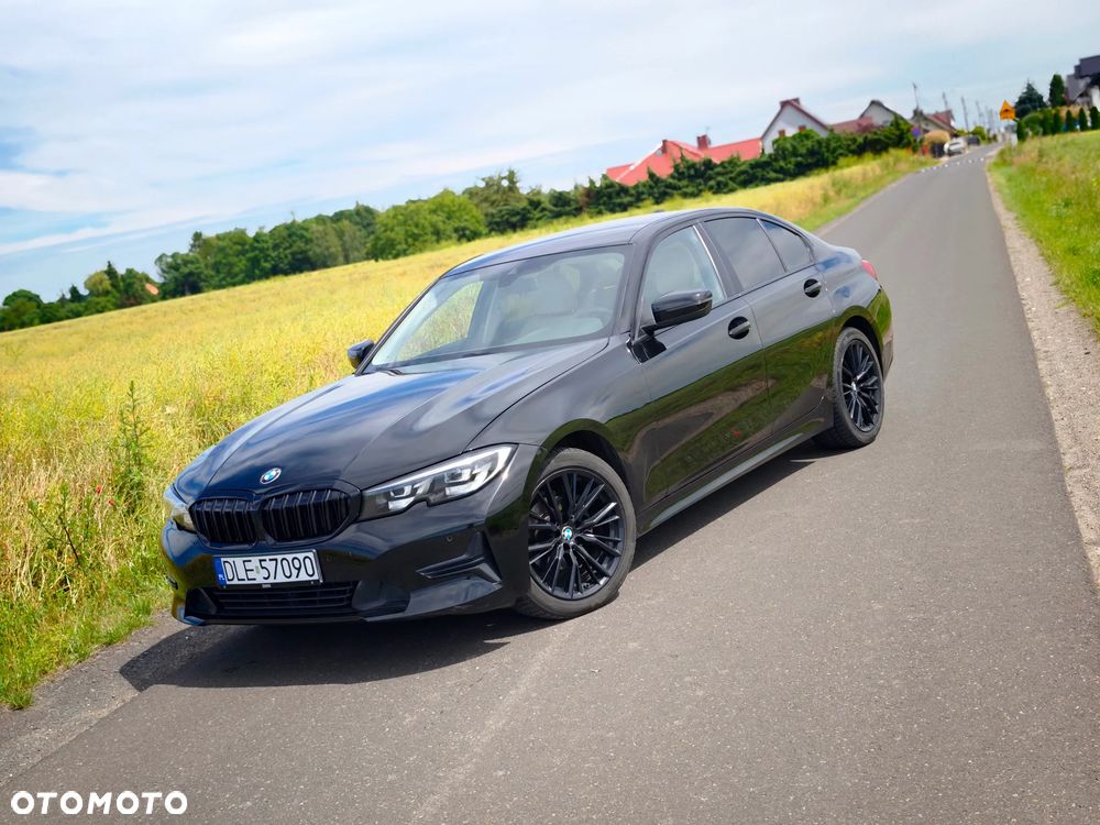 BMW Seria 3 318i - 1