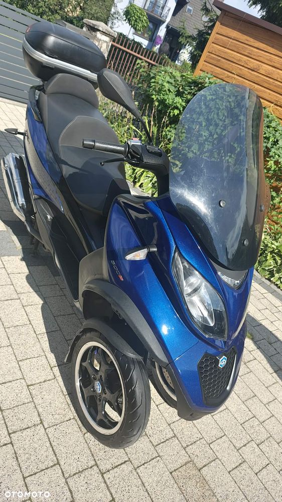 Piaggio MP-3 - 4