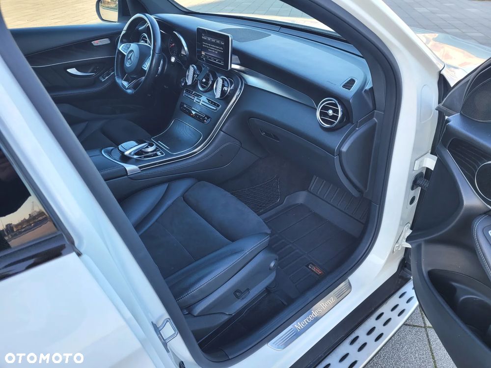 Mercedes-Benz GLC - 19