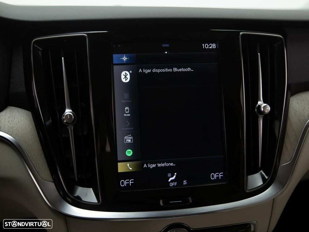 Volvo V60 2.0 D3 Inscription Geartronic - 25