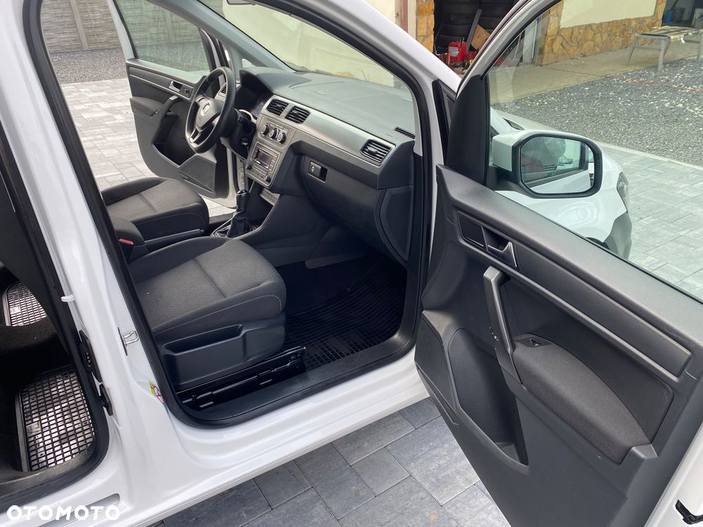 Volkswagen Caddy 2.0 TDI Highline - 12