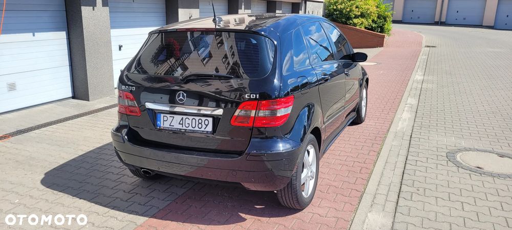 Mercedes-Benz Klasa B 200 CDI Autotronic - 8