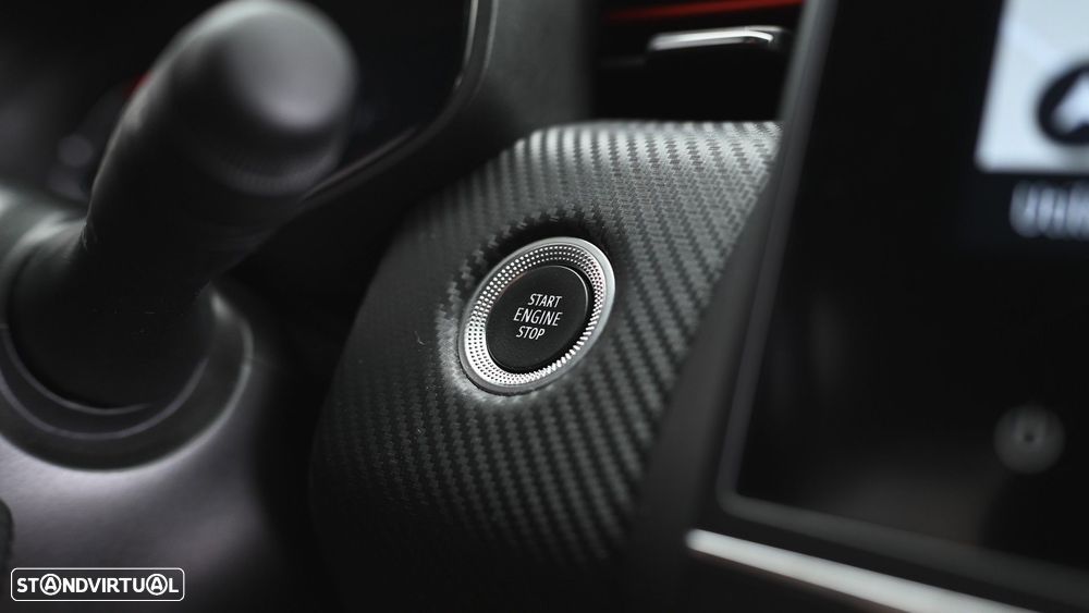 Renault Clio - 36
