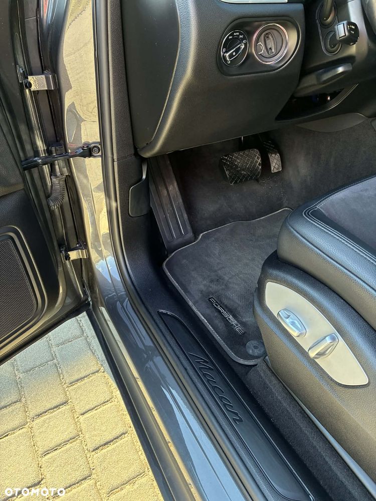 Porsche Macan - 14