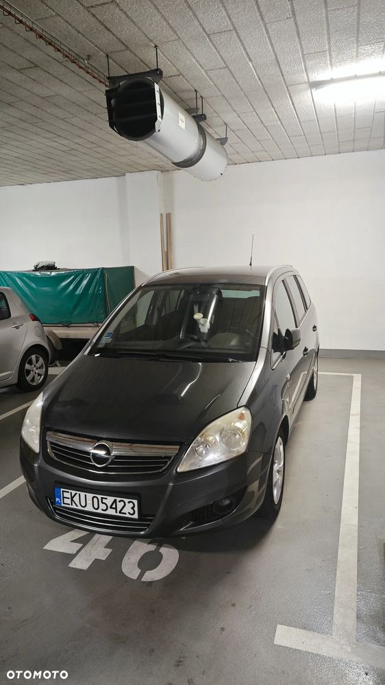 Opel Zafira 1.8 - 3