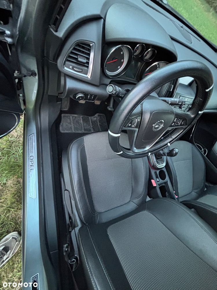 Opel Astra 1.7 CDTI - 21