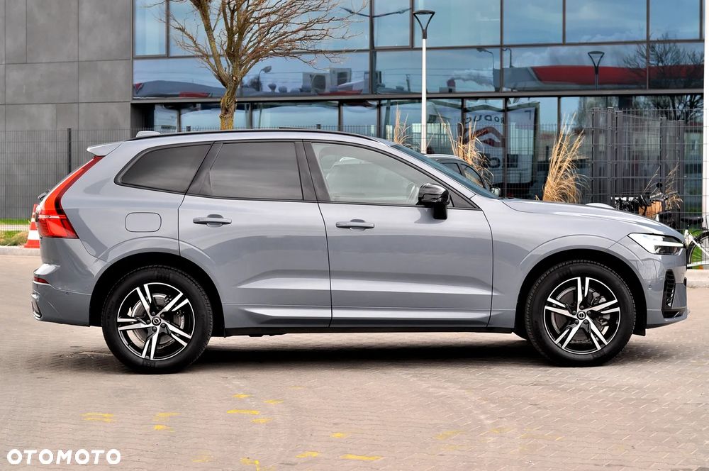 Volvo XC 60 T6 AWD Recharge Geartronic RDesign - 12