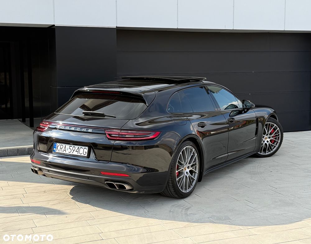 Porsche Panamera Turbo - 29