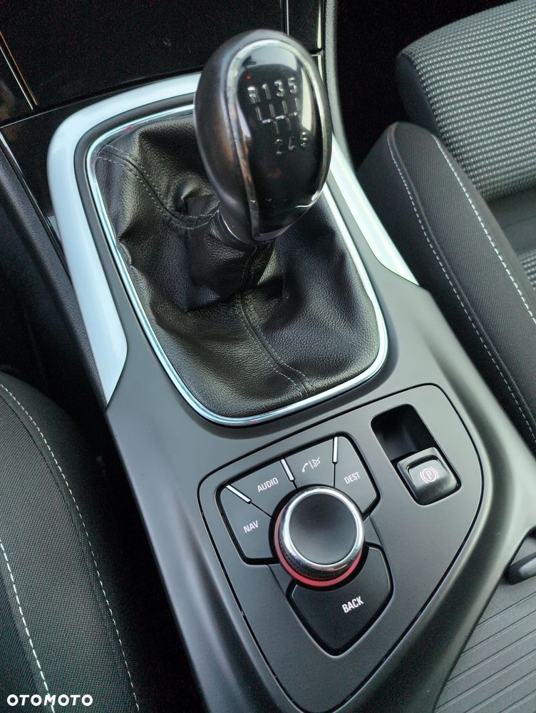 Opel Insignia 1.6 Turbo Sport - 39