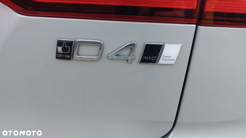 Volvo V60 Cross Country D4 AWD - 16