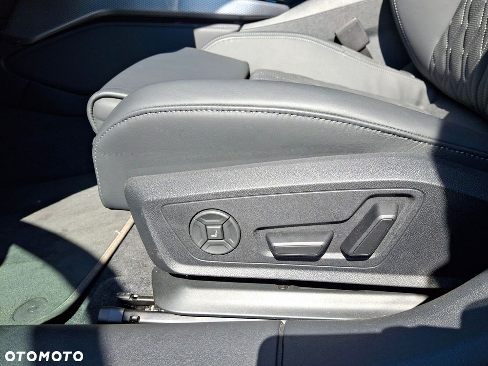 Audi S5 Avant - 14
