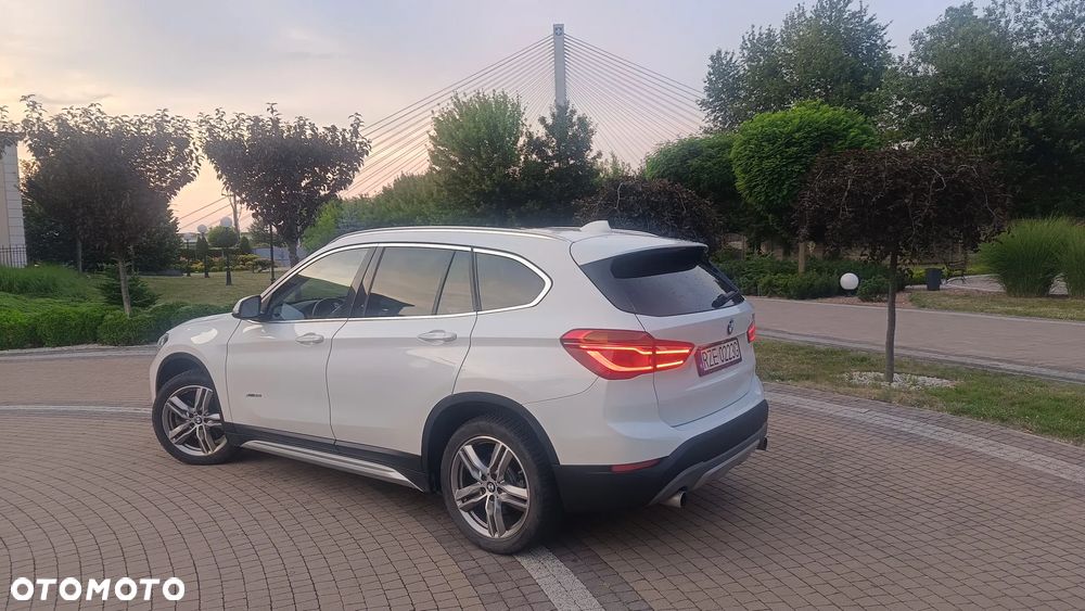 BMW X1 - 18
