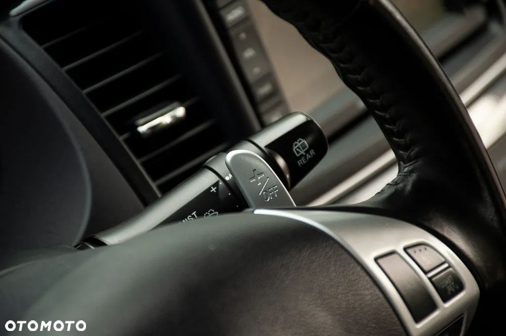 Mitsubishi Lancer 1.8 CVT Intense - 34