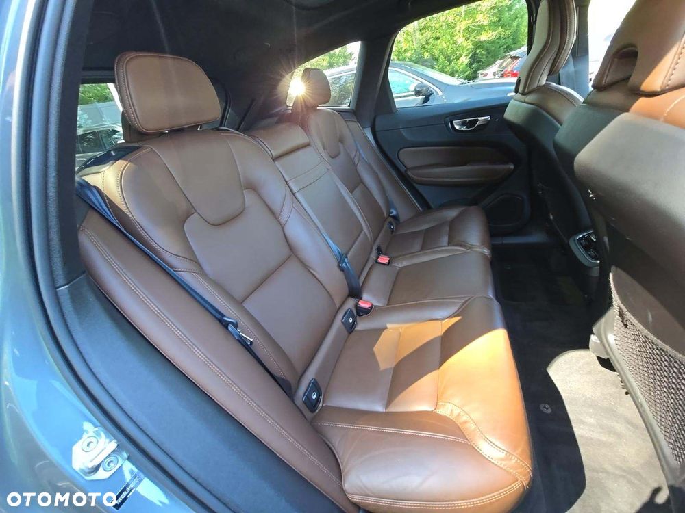Volvo XC 60 T5 AWD Inscription - 8