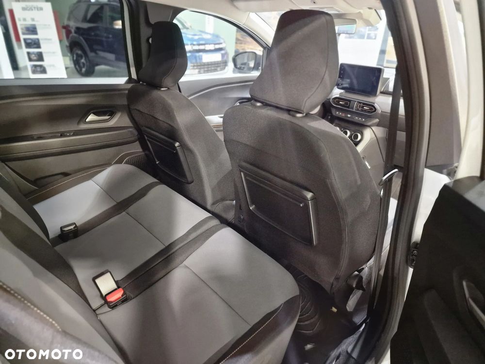 Dacia Jogger 1.6 Full Hybrid 140 Extreme MMT - 11