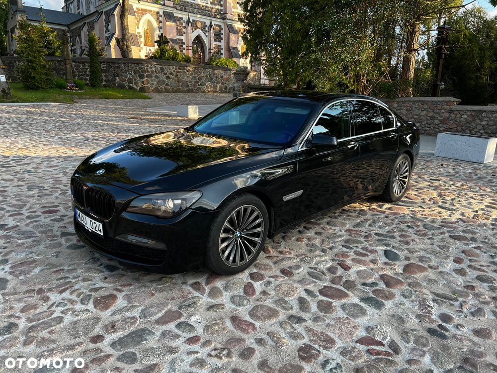 BMW Seria 7 740i - 7