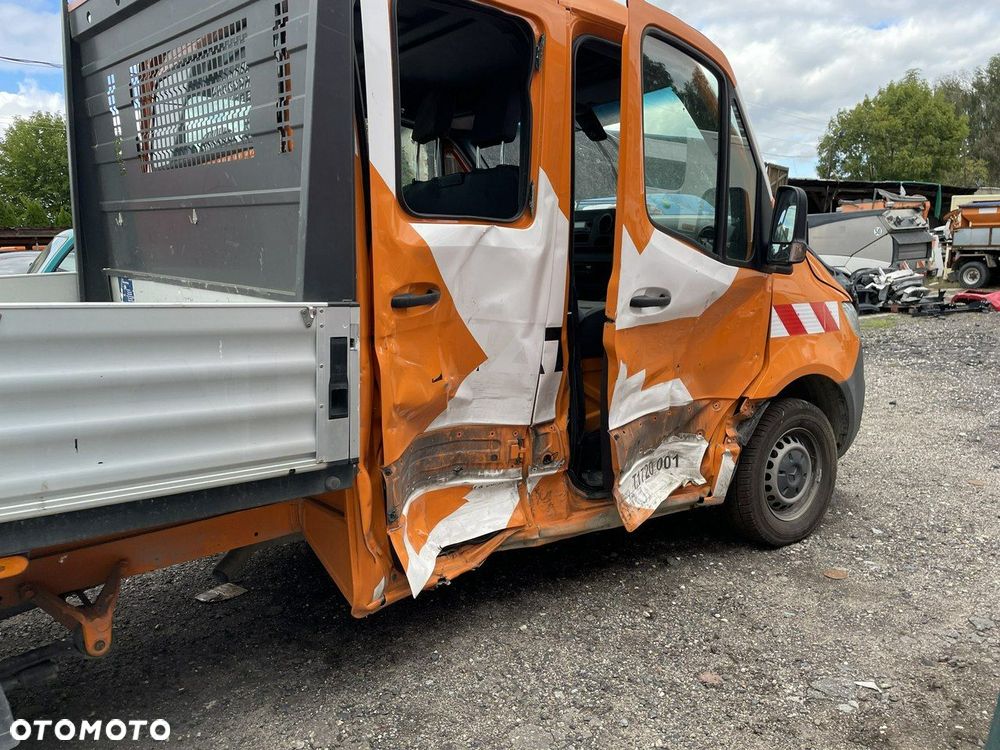 Mercedes-Benz Sprinter - 11