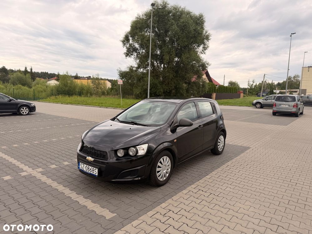 Chevrolet Aveo - 4