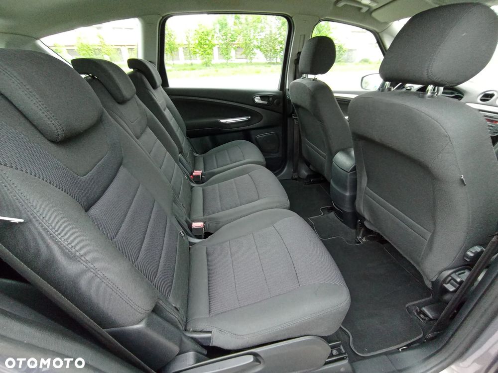 Ford S-Max - 24