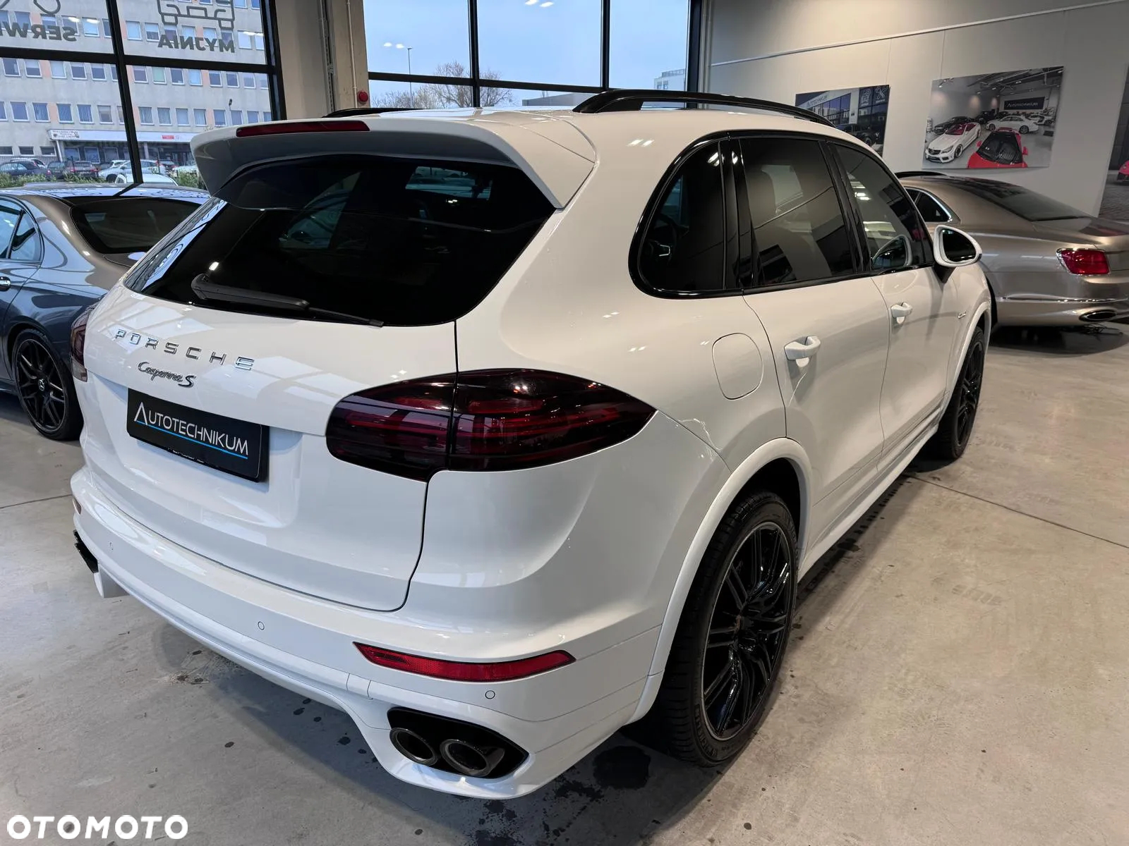 Porsche Cayenne S Diesel Platinum Edition - 4