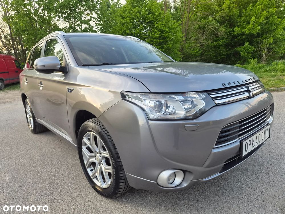 Mitsubishi Outlander - 14