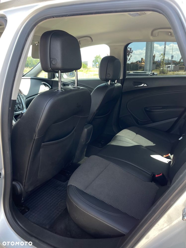 Opel Astra 1.7 CDTI Cosmo - 7