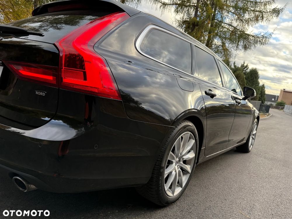 Volvo V90 D5 AWD Momentum - 17