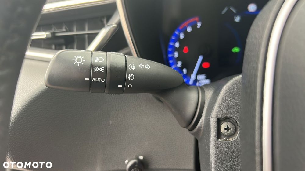 Toyota Corolla 1.8 Hybrid GPF Comfort - 26