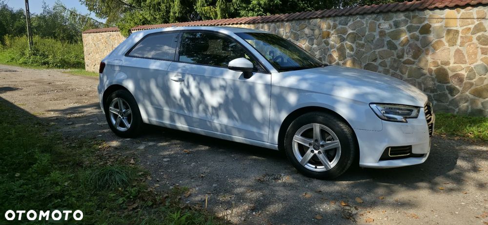Audi A3 1.6 TDI (clean diesel) S tronic Ambiente - 14