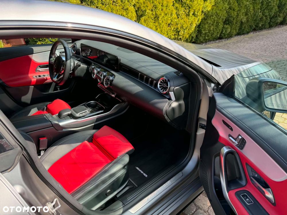 Mercedes-Benz CLA - 9