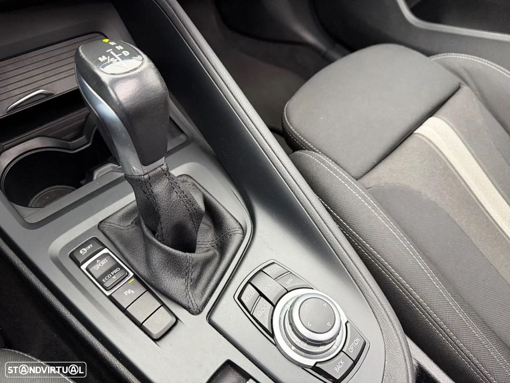 BMW X1 18 d sDrive Line Sport Auto - 18