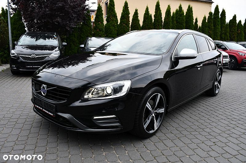 Volvo V60 D4 Geartronic R-Design - 38