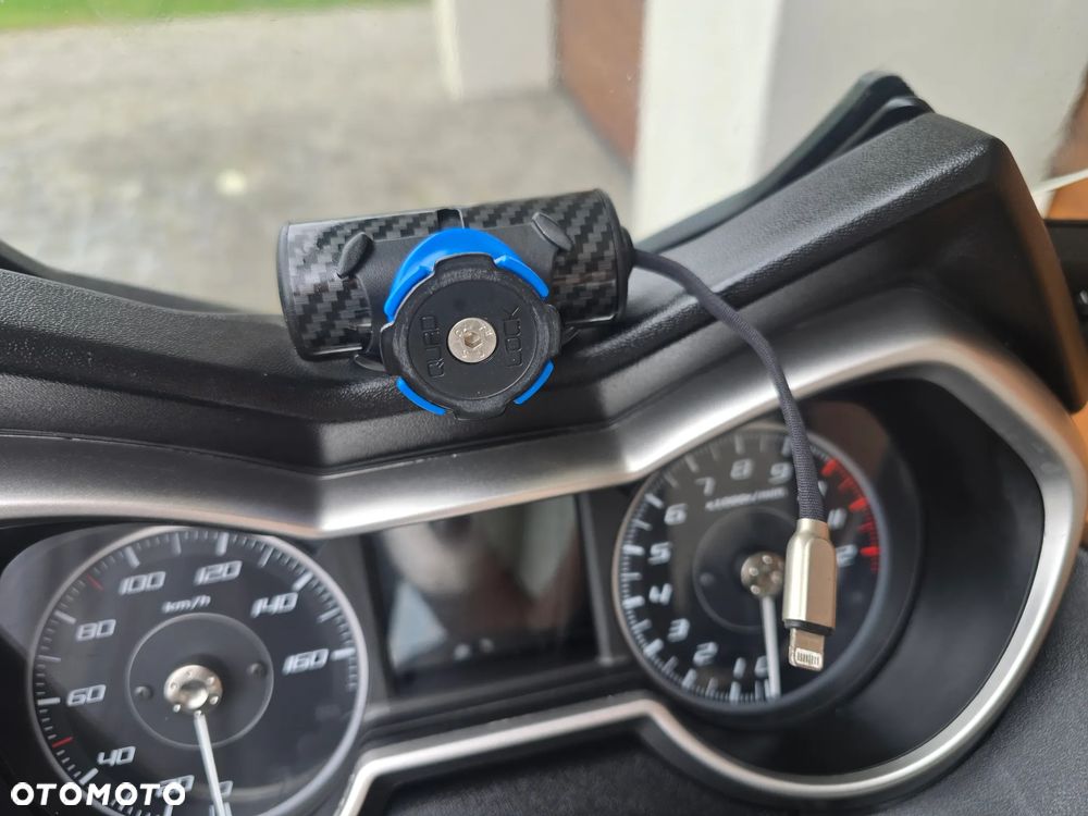 Yamaha X-max - 15