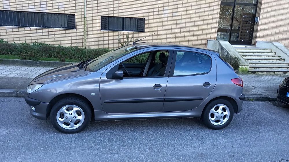 Peugeot 206 2.0 HDi XT