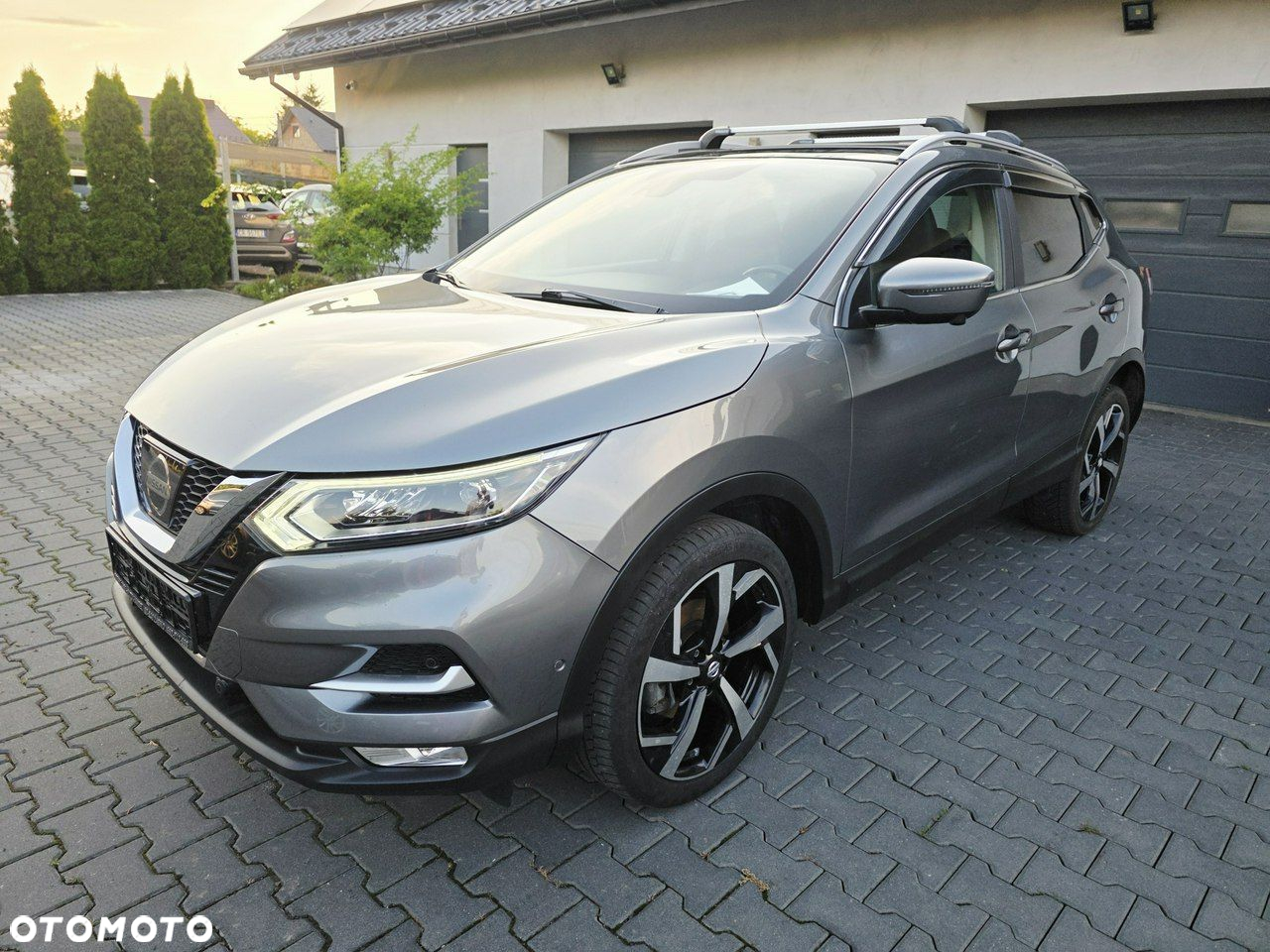 Nissan Qashqai - 4