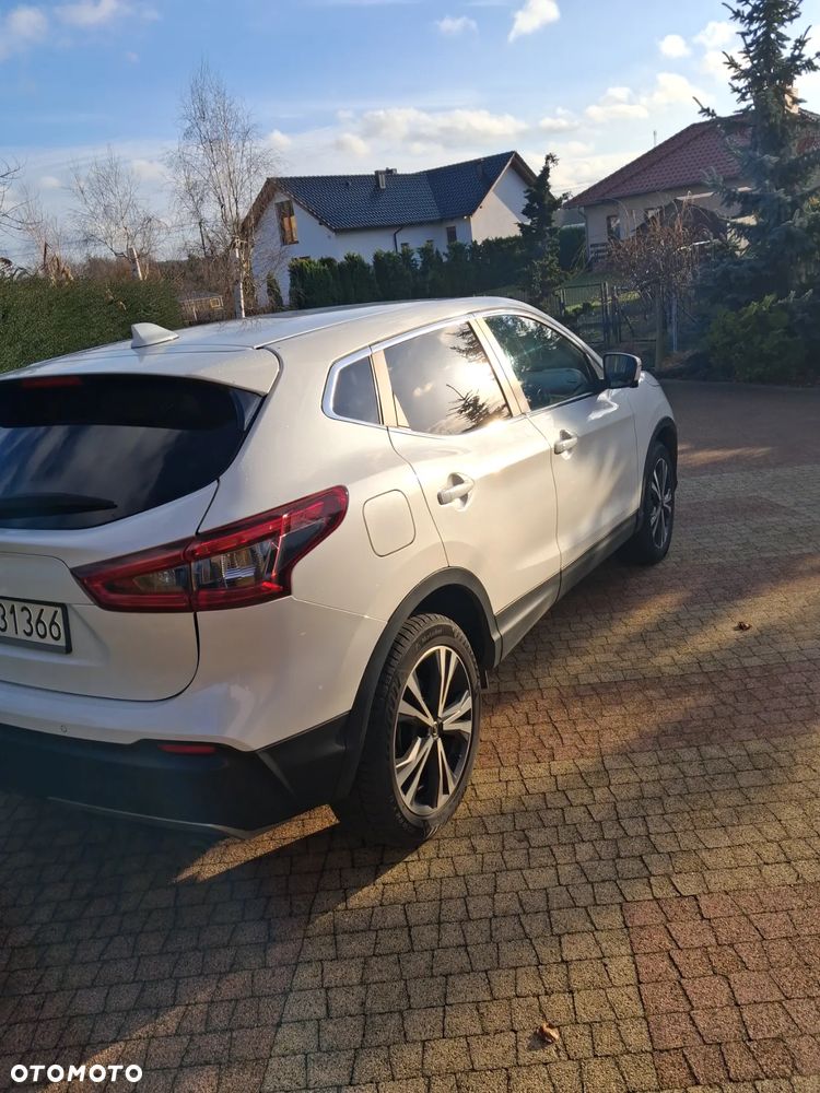 Nissan Qashqai 1.3 DIG-T N-WAY - 6
