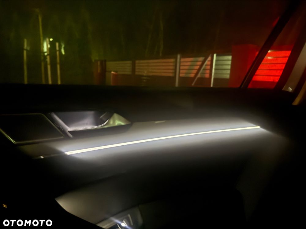 Volkswagen Passat 2.0 TDI SCR DSG Highline - 37