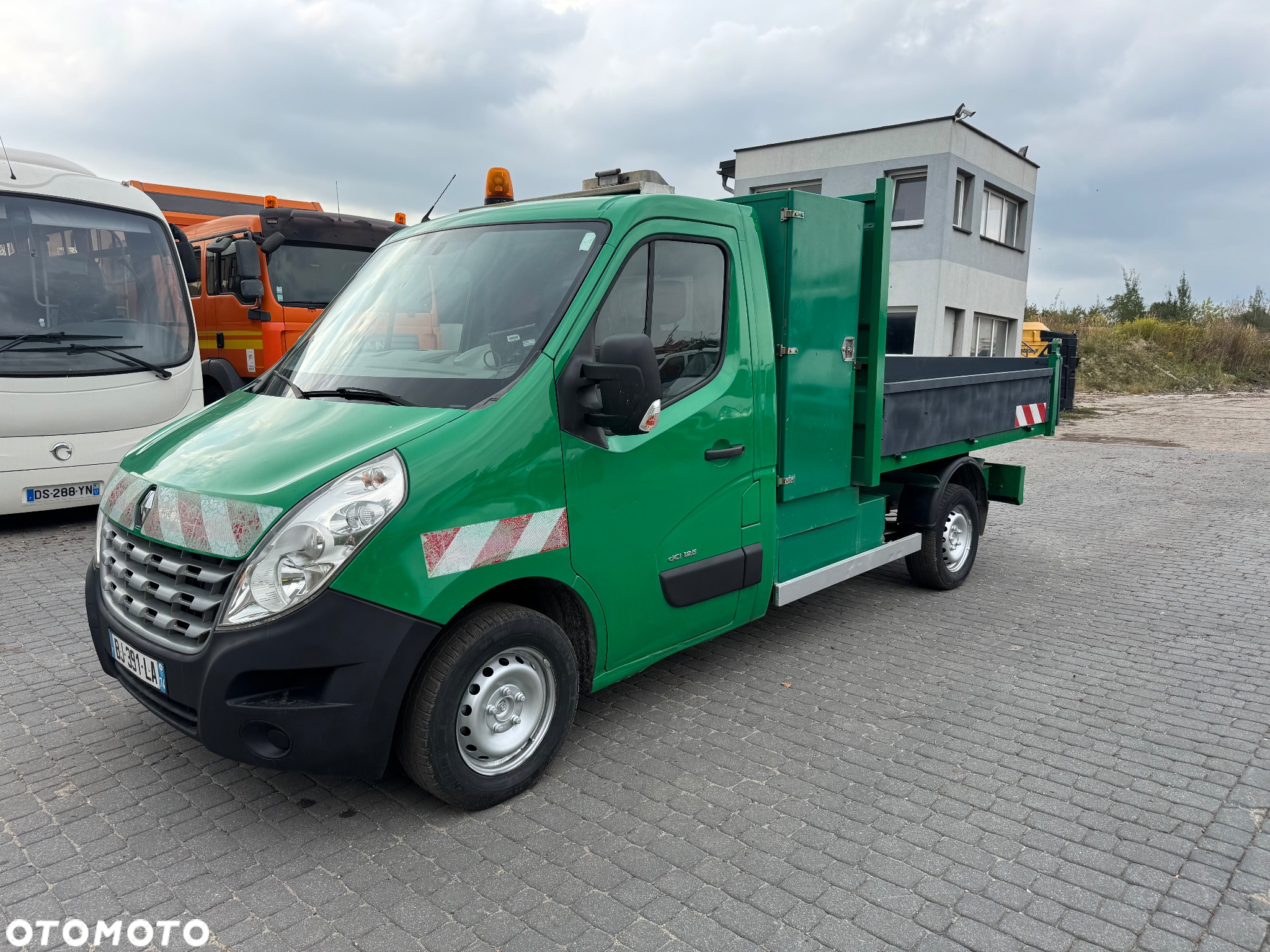 Renault Master Wywrotka 2011  Klima skrzynia narzędziowa - 11