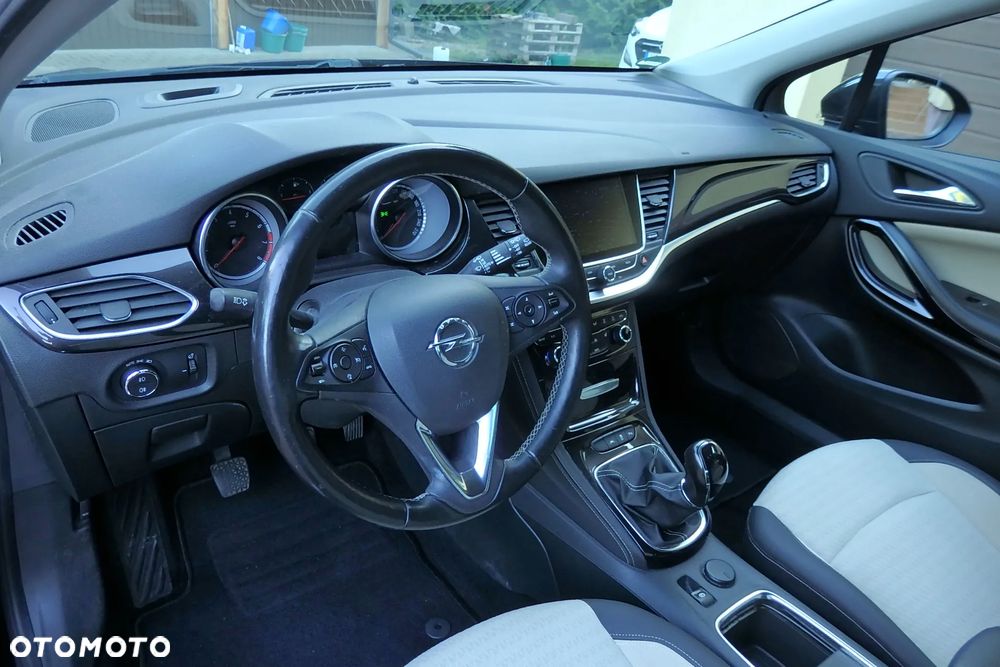 Opel Astra 1.4 Turbo Innovation - 26